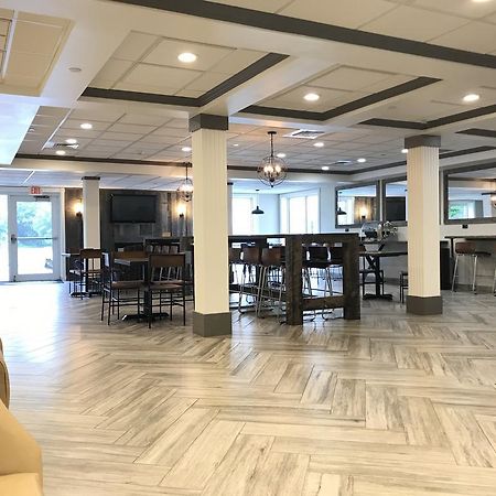 Cresthill Suites Suny University Albany Exterior photo