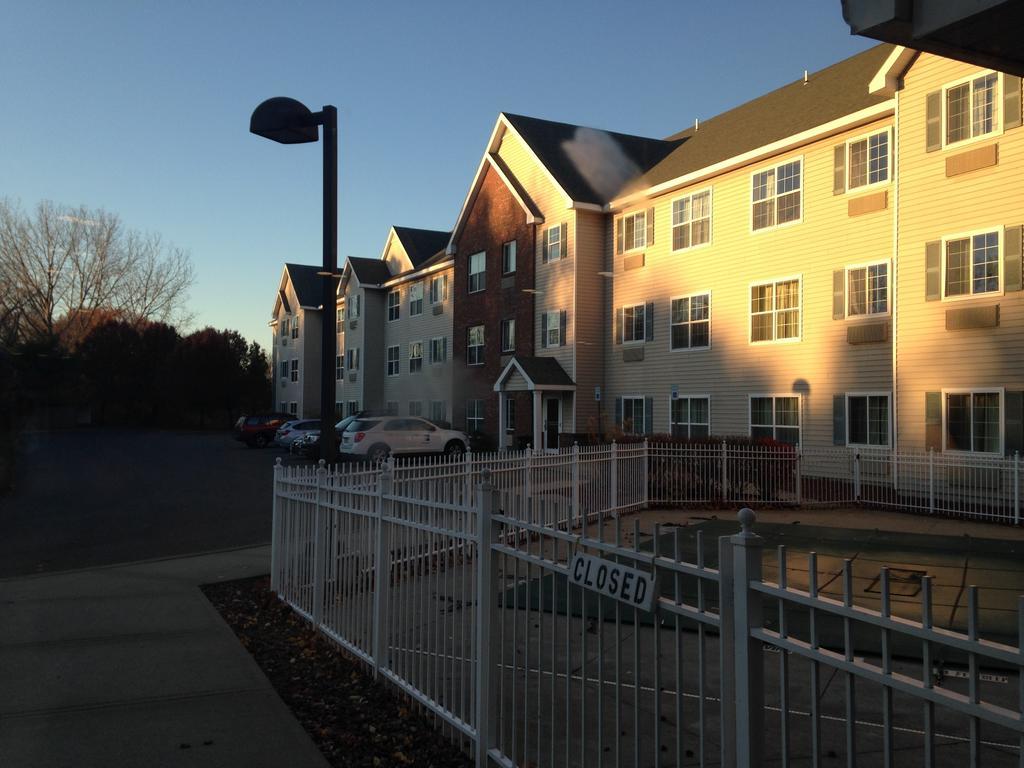 Cresthill Suites Suny University Albany Exterior photo