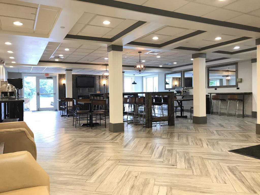Cresthill Suites Suny University Albany Exterior photo